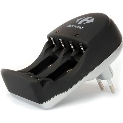 Chargeur Uniross pour batteries AA, AAA, PP3 - Battery Charger Chargeur Uniross pour batteries AA, AAA, PP3 - Battery Charger