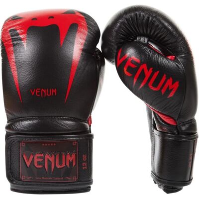 Venum Giant 3.0 Nappa Leather Boxing Gloves - Black/Gold - 10 oz. Venum Giant 3.0 Nappa Leather Boxing Gloves - Black/Gold - 10 oz.