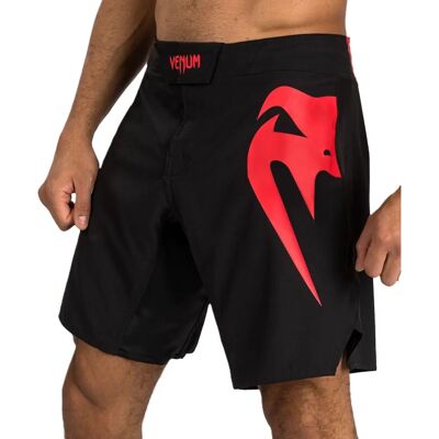 Venum Light 5.0 Fightshorts - Czarny Czerwony - L Venum Light 5.0 Fightshorts - Czarny Czerwony - L
