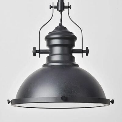 Suspension Neris de Kosilum - Style industriel, noir, intérieur blanc - Publicité Suspension Neris de Kosilum - Style industriel, noir, intérieur blanc - Publicité