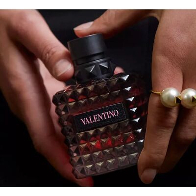 Valentino Born in Roma Donna Intense Eau de Parfum - 100ml Valentino Born in Roma Donna Intense Eau de Parfum - 100ml