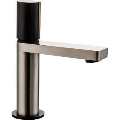Essebagno Exil Rubinetto - Design Moderno in Acciaio e Nero Essebagno Exil Rubinetto - Design Moderno in Acciaio e Nero