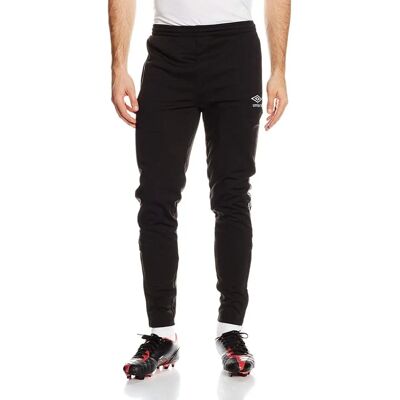 Umbro Modell 510530 Enganliegender Schwarz Trainingsanzug - Tracksuit Umbro Modell 510530 Enganliegender Schwarz Trainingsanzug - Tracksuit