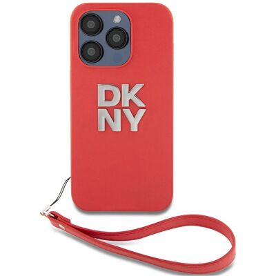 Étui DKNY pour iPhone 15 Pro Max Rouge avec Logo en Métal et Poignée de Poignet Étui DKNY pour iPhone 15 Pro Max Rouge avec Logo en Métal et Poignée de Poignet