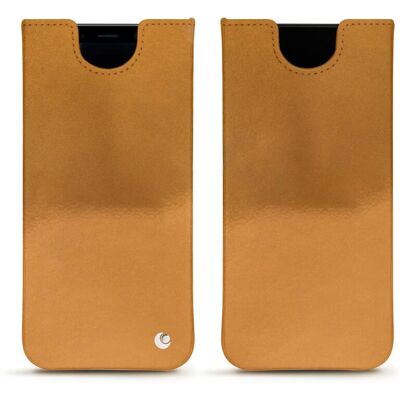 Coque en cuir Noreve pour iPhone 8 - Or, Personnalisable - Publicité Coque en cuir Noreve pour iPhone 8 - Or, Personnalisable - Publicité