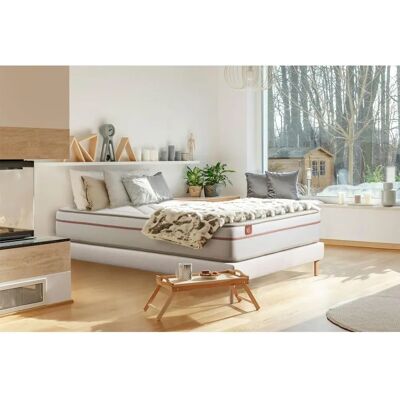Ensemble Matelas Mémoire de Forme BioVisco Marmottes & Co - 140x200cm - Blanc - Publicité Ensemble Matelas Mémoire de Forme BioVisco Marmottes & Co - 140x200cm - Blanc - Publicité