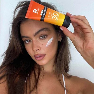 ByRokko Crème Solaire SPF 30 - Visage - Publicité ByRokko Crème Solaire SPF 30 - Visage - Publicité