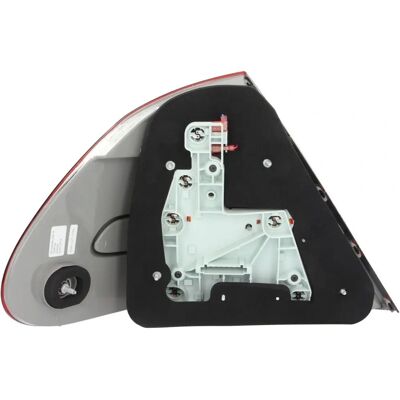 Mercedes-Benz Classe E Luz traseira direita LED - Luz traseira do carro Mercedes-Benz Classe E Luz traseira direita LED - Luz traseira do carro