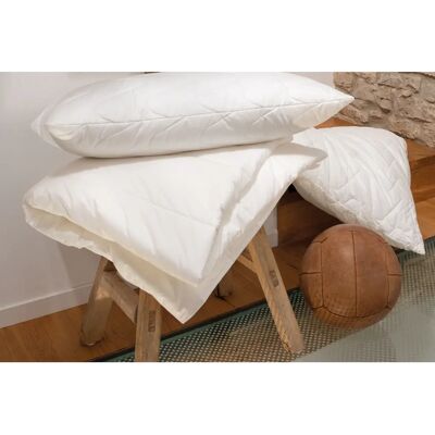 CENTA-STAR Sport Line Bettdecke - Warm, Weiß, 135x200cm CENTA-STAR Sport Line Bettdecke - Warm, Weiß, 135x200cm