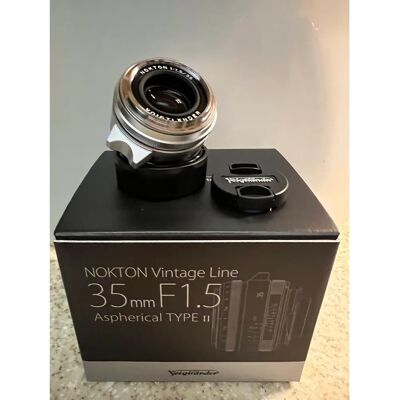 Voigtlander Nokton II 35mm F/1.5 Objektiv - Silber Voigtlander Nokton II 35mm F/1.5 Objektiv - Silber