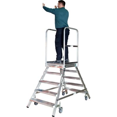 Euroline 516 Mobile Podesttreppe - Leicht, Aluminium, 4 Rollen Euroline 516 Mobile Podesttreppe - Leicht, Aluminium, 4 Rollen