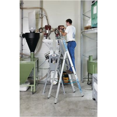 Zarges Stehleiter 8 Stufen - Aluminium - 2.99m - Anleitertreppe Zarges Stehleiter 8 Stufen - Aluminium - 2.99m - Anleitertreppe