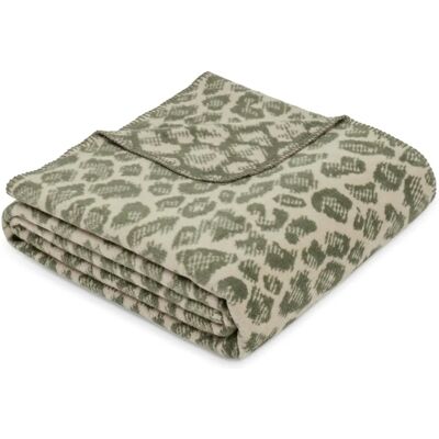 s.Oliver Khaki Leopard Jacquard-Decke - Wohndecke s.Oliver Khaki Leopard Jacquard-Decke - Wohndecke