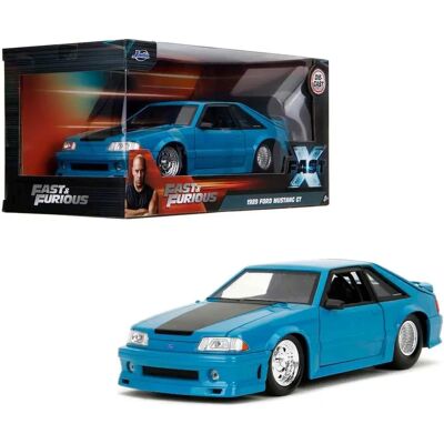 Pojazd Jada Ford Mustang GT 1:24 - Model z metalu - Niebieski Pojazd Jada Ford Mustang GT 1:24 - Model z metalu - Niebieski