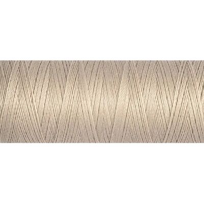 Fil de couture en polyester Gütermann Sew All 722 - 1000 mètres - Publicité Fil de couture en polyester Gütermann Sew All 722 - 1000 mètres - Publicité