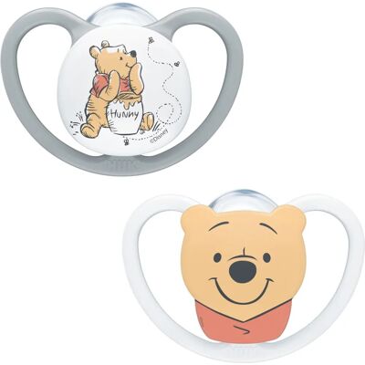 NUK Sucette Silicone Winnie l'Ourson 2-Pack 6-18m - Sucette bébé - Publicité NUK Sucette Silicone Winnie l'Ourson 2-Pack 6-18m - Sucette bébé - Publicité