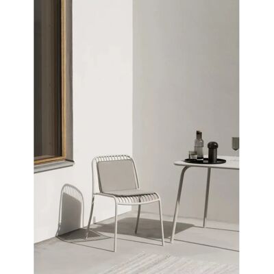 Scaun YUA WIRE de Blomus - Gri Mătase - Mobilier de exterior Scaun YUA WIRE de Blomus - Gri Mătase - Mobilier de exterior