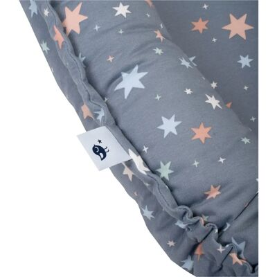 JULIUS ZÖLLNER NIDO Baby Nest - Glänzende Sterne - 80x55cm JULIUS ZÖLLNER NIDO Baby Nest - Glänzende Sterne - 80x55cm