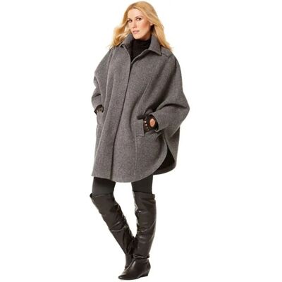 Burda 7422 Cape - Modèle facile - Cape - Publicité Burda 7422 Cape - Modèle facile - Cape - Publicité