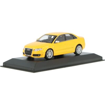 Miniature AUDI RS4 2004 Jaune - Échelle 1:43 - Maxichamps - Publicité Miniature AUDI RS4 2004 Jaune - Échelle 1:43 - Maxichamps - Publicité