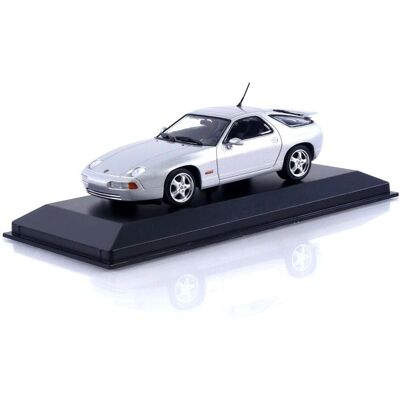 MAXICHAMPS Porsche 928 GTS 1991 - Silber Metallic - 1/43 - Auto MAXICHAMPS Porsche 928 GTS 1991 - Silber Metallic - 1/43 - Auto