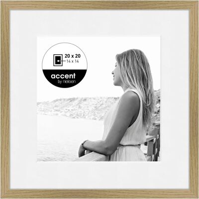 Cadre en bois Nielsen Design Chêne 20x20 - Photo - Publicité Cadre en bois Nielsen Design Chêne 20x20 - Photo - Publicité