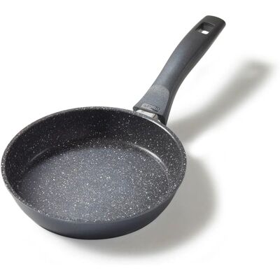 POÊLE EN ALUMINIUM FONDU 18 CM - Compatible induction - Publicité POÊLE EN ALUMINIUM FONDU 18 CM - Compatible induction - Publicité
