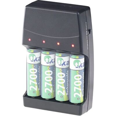 Revolt - 2in1 - alcalines compatibles - rechargéable - Chargeur - Publicité Revolt - 2in1 - alcalines compatibles - rechargéable - Chargeur - Publicité