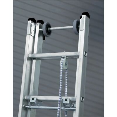 Günzburger MUNK Seilzugleiter 3x16 Sprossen - Aluminium-Leiter mit Traverse Günzburger MUNK Seilzugleiter 3x16 Sprossen - Aluminium-Leiter mit Traverse