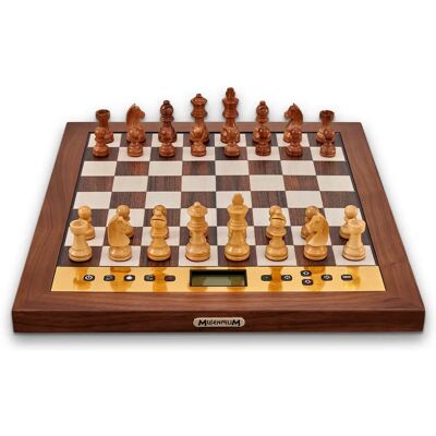 Set di scacchi Millennium The King Performance - Elettronico, Design Classico, Gioco Online Set di scacchi Millennium The King Performance - Elettronico, Design Classico, Gioco Online