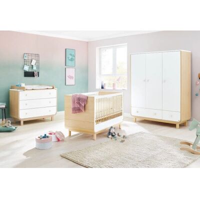 Pinolino Kinderbett-Set - Babybett, Wickeltisch & Schrank Pinolino Kinderbett-Set - Babybett, Wickeltisch & Schrank