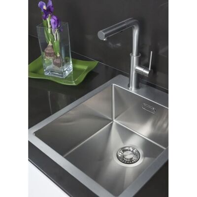 Herzbach Herzbach Design iX Rvs Geborsteld Keukenkraan - Eénhendel, Draaiend, Uittrekbare Douchekop Herzbach Herzbach Design iX Rvs Geborsteld Keukenkraan - Eénhendel, Draaiend, Uittrekbare Douchekop