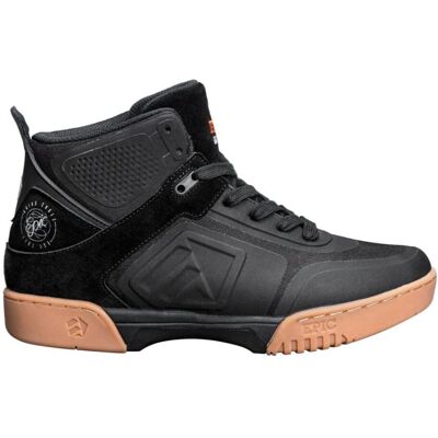 Epic Grindshoes Storm - Patins en ligne haute pour freestyle - Publicité Epic Grindshoes Storm - Patins en ligne haute pour freestyle - Publicité