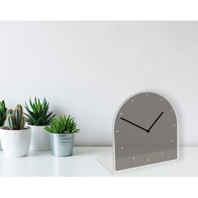 QUEENCE Helene Tischuhr - Modern, Leise, Grau QUEENCE Helene Tischuhr - Modern, Leise, Grau