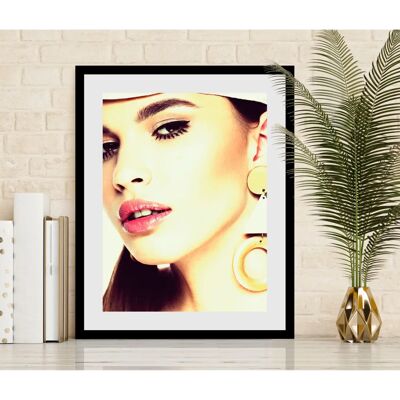 QUEENCE - Ania - Gold - Hochformat - Wall art print QUEENCE - Ania - Gold - Hochformat - Wall art print