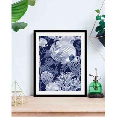 QUEENCE - Markus - Blau - 30x40 cm - Gerahmter Druck QUEENCE - Markus - Blau - 30x40 cm - Gerahmter Druck