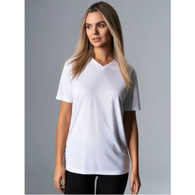 TRIGEMA V-Shirt COOLMAX - Sportlich, Recyceltes Polyester, Weiß TRIGEMA V-Shirt COOLMAX - Sportlich, Recyceltes Polyester, Weiß