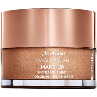 Fond de teint Magic Finish - Porcelain SPF 30 - Publicité Fond de teint Magic Finish - Porcelain SPF 30 - Publicité