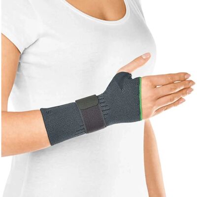 Medi Protect - Manu active vel. III - right wrist support Medi Protect - Manu active vel. III - right wrist support
