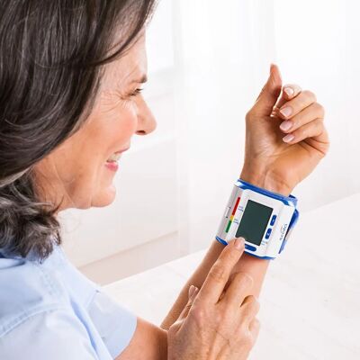 SCALA Blutdruckmessgerät - SC 6400 - Automatisches Handgelenkgerät - Weiß/Blau SCALA Blutdruckmessgerät - SC 6400 - Automatisches Handgelenkgerät - Weiß/Blau