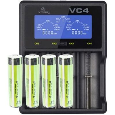 Panasonic Batterij 18650 Beschermd 4 stuks & LCD Snellader Panasonic Batterij 18650 Beschermd 4 stuks & LCD Snellader
