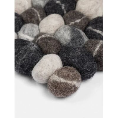 Tapis en laine Hardy Pebbles de myfelt - Tapis - Publicité Tapis en laine Hardy Pebbles de myfelt - Tapis - Publicité
