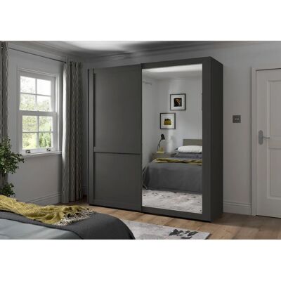WIEMANN Göteborg Schwebetürenschrank - 2 Türen, Glasspiegel, Metallstangen WIEMANN Göteborg Schwebetürenschrank - 2 Türen, Glasspiegel, Metallstangen