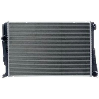 BMW Mahle Radiator - 600mm, Muovinen, OE Sopii BMW Mahle Radiator - 600mm, Muovinen, OE Sopii