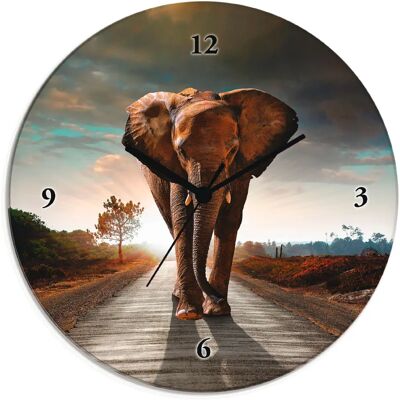 ARTLAND - Ein Elefant läuft auf der Straße - Braun - Wanduhr ARTLAND - Ein Elefant läuft auf der Straße - Braun - Wanduhr