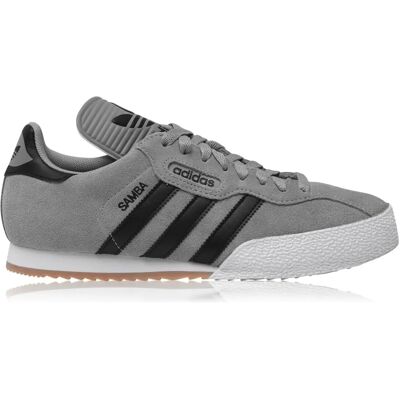 Baskets en daim adidas Originals Samba - Style urbain - Publicité Baskets en daim adidas Originals Samba - Style urbain - Publicité