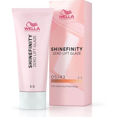 Wella Professionals Hot Chilli Shinefinity Coloration Semi-Permanente - Teinture capillaire - Publicité Wella Professionals Hot Chilli Shinefinity Coloration Semi-Permanente - Teinture capillaire - Publicité
