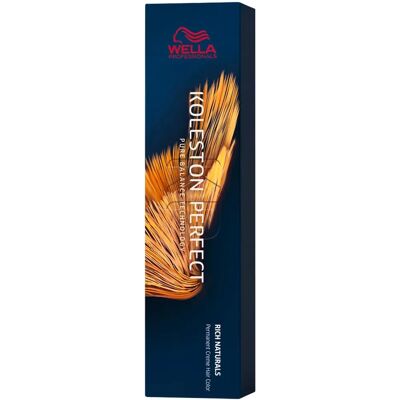 Wella Professionals Hell-Aschblonde - Haarfarbe Wella Professionals Hell-Aschblonde - Haarfarbe