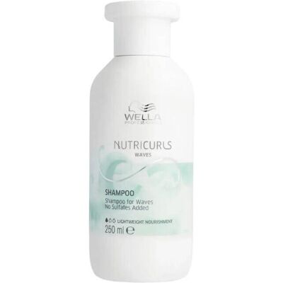 Wella Professionals Nutricurls Waves Shampoo - Leichtes feuchtigkeitsspendendes Shampoo für welliges Haar Wella Professionals Nutricurls Waves Shampoo - Leichtes feuchtigkeitsspendendes Shampoo für welliges Haar