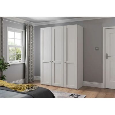 WIEMANN Göteborg 3-Türiger Kleiderschrank - Dämpfung - 148.4x58x216 cm WIEMANN Göteborg 3-Türiger Kleiderschrank - Dämpfung - 148.4x58x216 cm